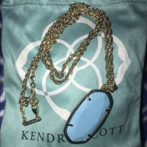 Kendra Scott necklace🌵